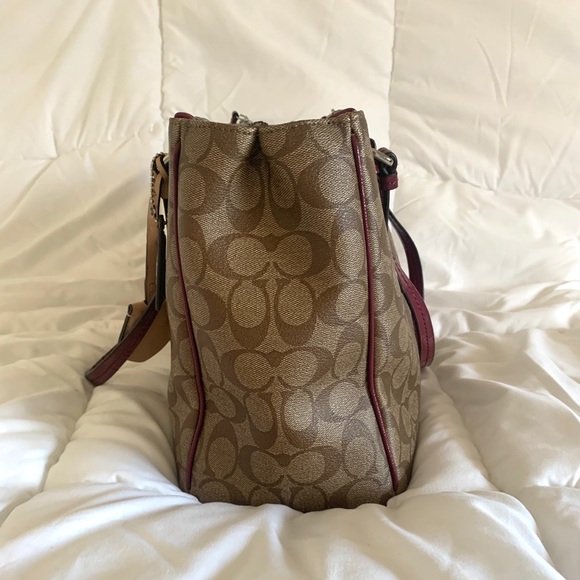 Coach Purse - Picture 3 of 6